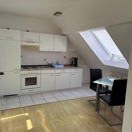 Kuschelige Dachgeschosswohnung Am Clarapark Leipzig Bagian luar foto