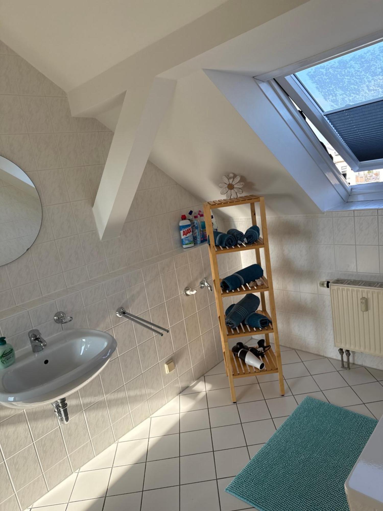 Kuschelige Dachgeschosswohnung Am Clarapark Leipzig Bagian luar foto