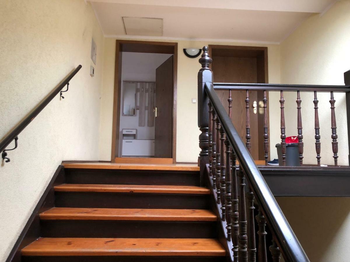 Kuschelige Dachgeschosswohnung Am Clarapark Leipzig Bagian luar foto